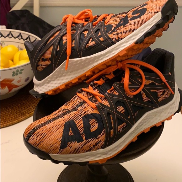 adidas vigor bounce orange